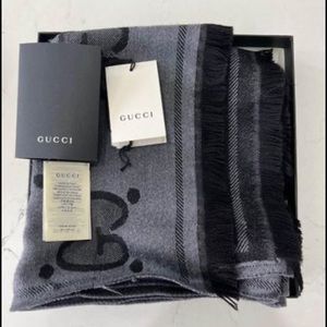 Gucci scarf